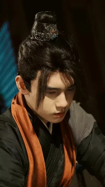 แจกันสื่อรัก ข้ามเวลาท้าลิขิต