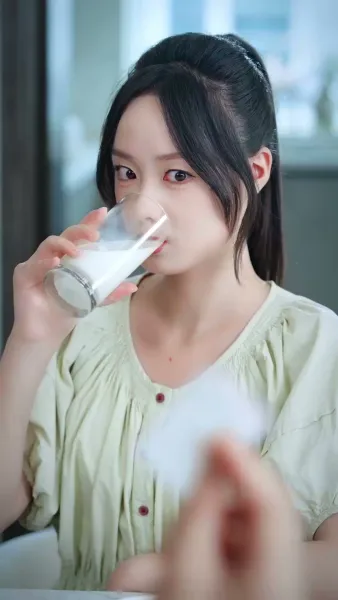 คำขอร้อง ที่สายเกินไป(พากย์เสียง)