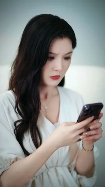 คำขอร้อง ที่สายเกินไป(พากย์เสียง)