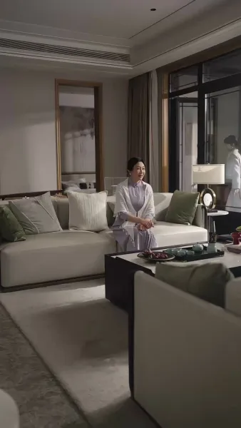 กุหลาบเคียงสน