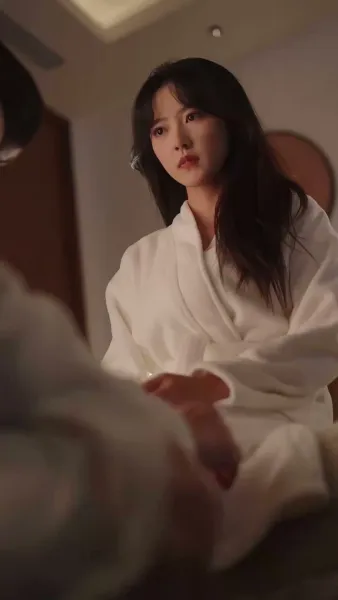 กุหลาบเคียงสน