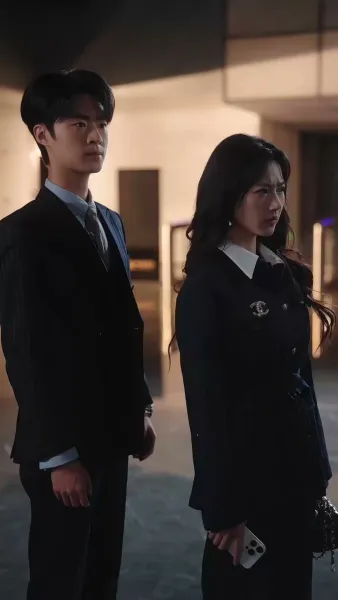 กุหลาบเคียงสน