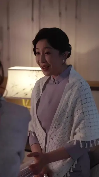 กุหลาบเคียงสน