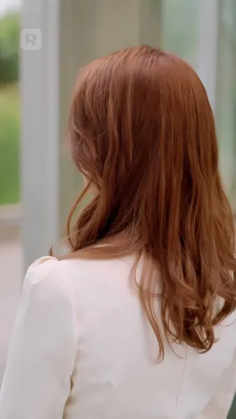 สืบทอด: ความงามและมหาเศรษฐี