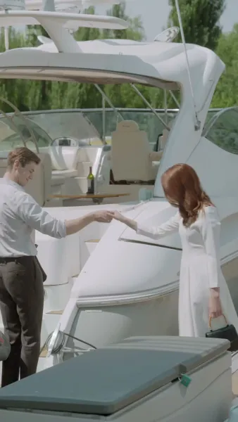 สืบทอด: ความงามและมหาเศรษฐี