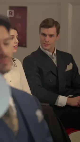 สืบทอด: ความงามและมหาเศรษฐี