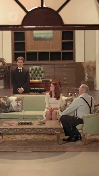 สืบทอด: ความงามและมหาเศรษฐี