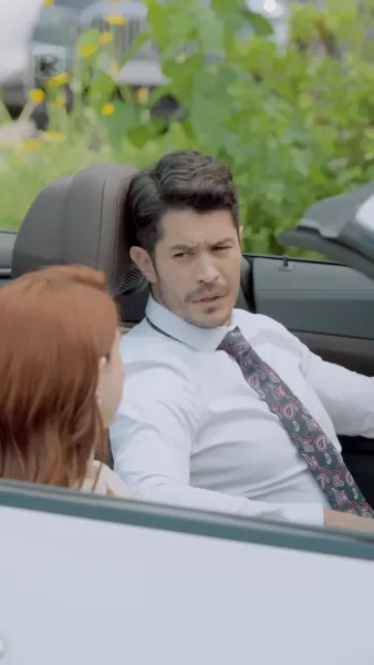 สืบทอด: ความงามและมหาเศรษฐี