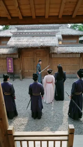 หมอหญิงพิชิตวังเงา