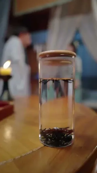 หมอหญิงพิชิตวังเงา