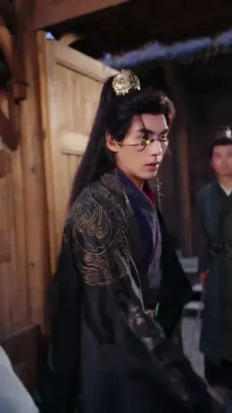 หมอหญิงพิชิตวังเงา