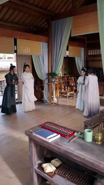 หมอหญิงพิชิตวังเงา