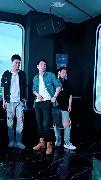 แต่งงานฟ้าแลบ คุณลุงคลั่งรัก