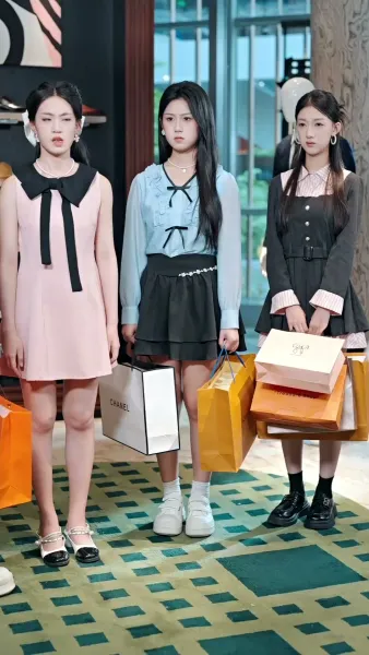 รีเทิร์นมาแค้นด้วยมือถือปุ่มกด