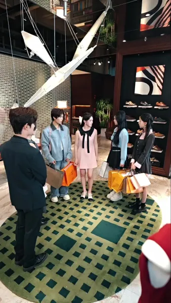 รีเทิร์นมาแค้นด้วยมือถือปุ่มกด