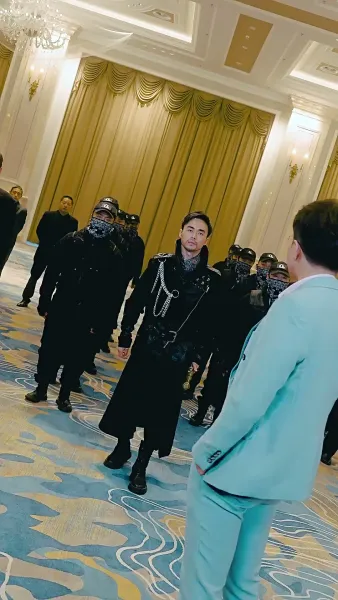 ผมคือท่านเหนือหัว