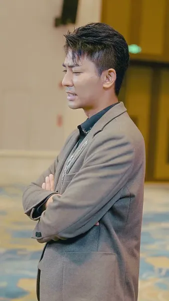 ผมคือท่านเหนือหัว