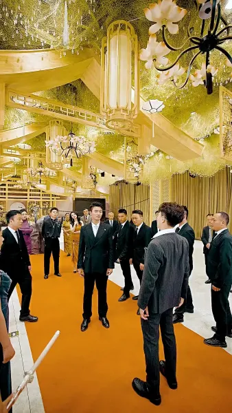 ผมคือท่านเหนือหัว