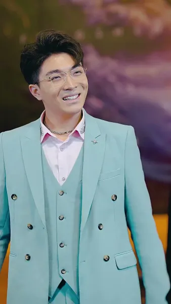 ผมคือท่านเหนือหัว