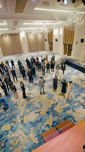 ผมคือท่านเหนือหัว