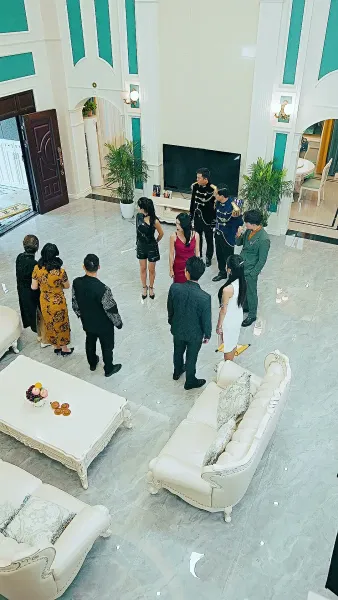 ผมคือท่านเหนือหัว