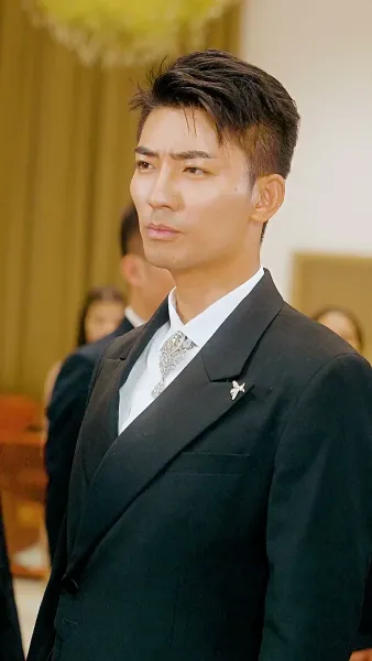 ผมคือท่านเหนือหัว