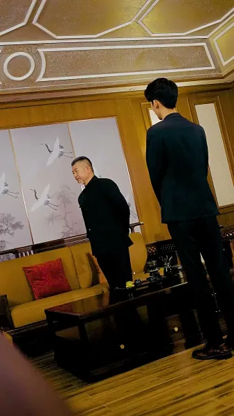 ผมคือท่านเหนือหัว