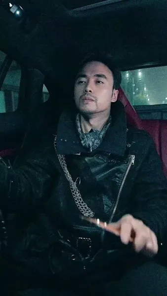 ผมคือท่านเหนือหัว