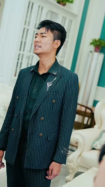 ผมคือท่านเหนือหัว