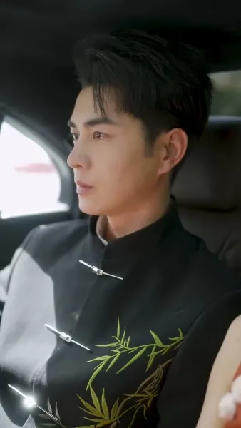 เธอกลับมาพร้อมมารยาร้อยเล่มเกวียน