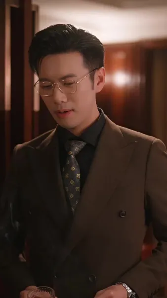 เธอกลับมาพร้อมมารยาร้อยเล่มเกวียน