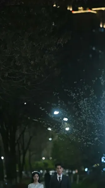 เธอกลับมาพร้อมมารยาร้อยเล่มเกวียน