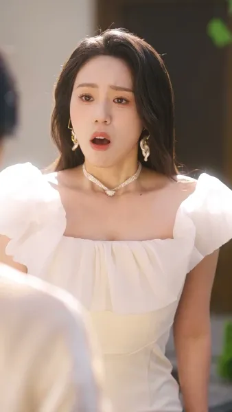 เธอกลับมาพร้อมมารยาร้อยเล่มเกวียน