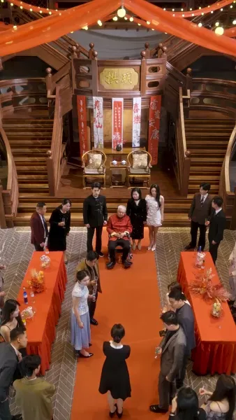 เธอกลับมาพร้อมมารยาร้อยเล่มเกวียน