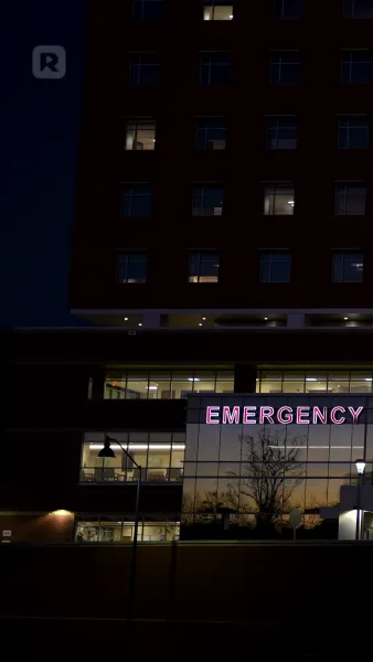 ว่ายน้ำหารัก