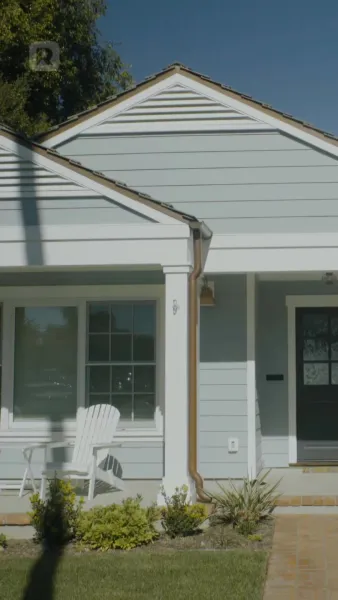 ว่ายน้ำหารัก