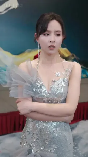 หยวนอิงสะเทือนตระกูล