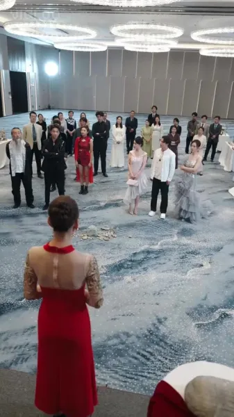 หยวนอิงสะเทือนตระกูล