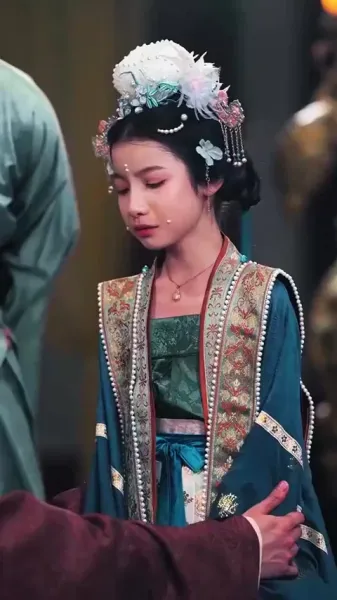 บ่มเพาะจักรพรรดิ เพื่อการแก้แค้น