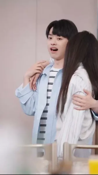 หนูน้อยโผล่มา บอกเมียผมคือดาว!