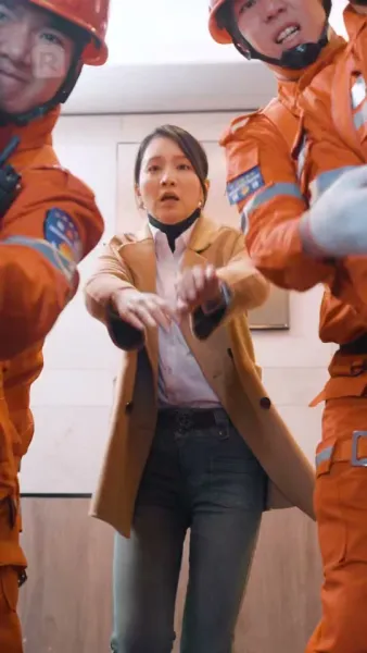 จับมือฉันก่อนสายเคเบิลขาด