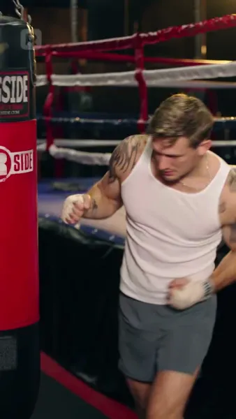 หมัดนี้เพื่อเธอ