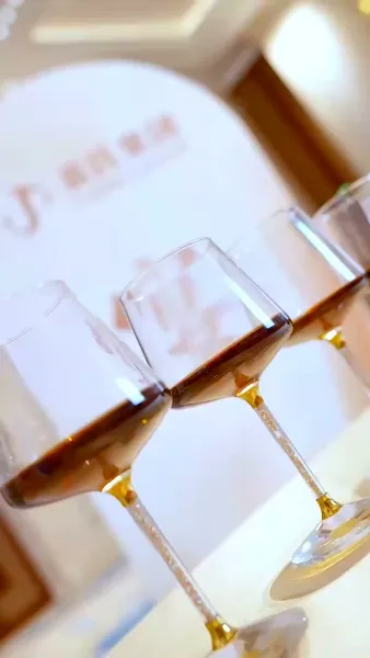 ราชันมังกรหวนคืน