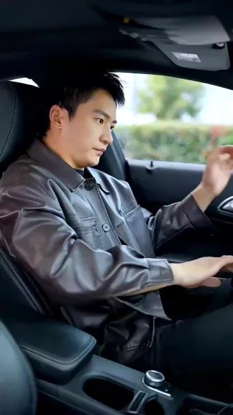 ราชันมังกรหวนคืน