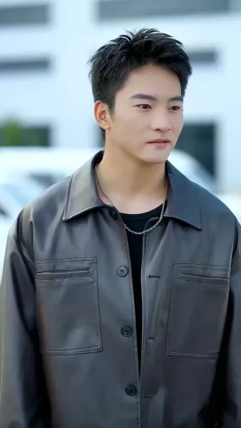 ราชันมังกรหวนคืน