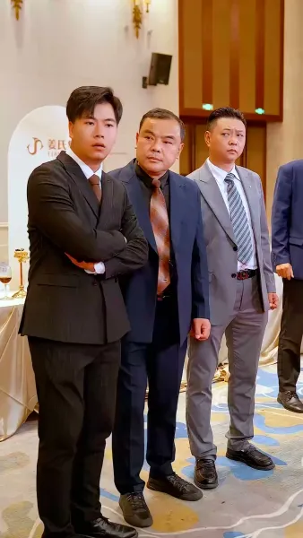 ราชันมังกรหวนคืน