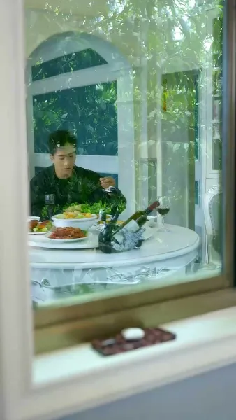 ราชันมังกรหวนคืน