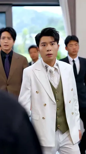 ราชันมังกรหวนคืน