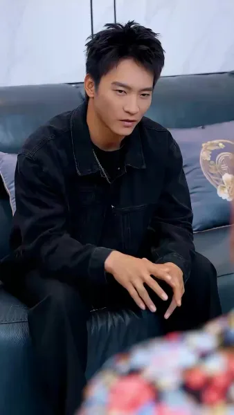 ราชันมังกรหวนคืน