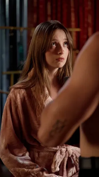 กับดักใจในเงาแค้น